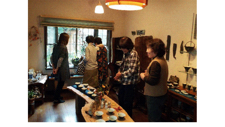 ���̃M�������[�ŔN�Q��̌W���J�ÁB
�����̂��q���񂪖K��܂��B
_�����₫�q�@�y�F