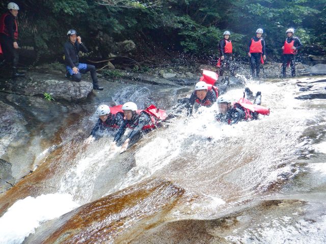 �c�A�[���ɃE�H�[�^�[�X���C�_�[�R���y�e�B�V�������J�ÁI�ő�1�ʂ�ڎw���܂��傤�B���{���̗��K�̌�A�{�Ԃł��B�X�^�[�g�_�b�V���ƃt�H�[�����C�����|�C���g�ł��B_�W���O�X�|�[�c