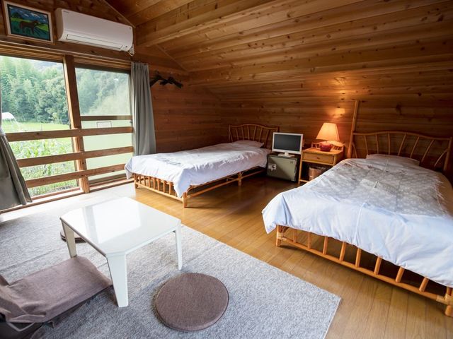 *�h�����o���܂��I*�m���c�C���͔n������2�K�ɂ���q���ł��B�G�T��H�ׂ鉹��A�����ȂǊ����Ȃ��炲�h�����������܂��B_�ɓ��̏�n�N���u�V��z�[�X�r���b�W