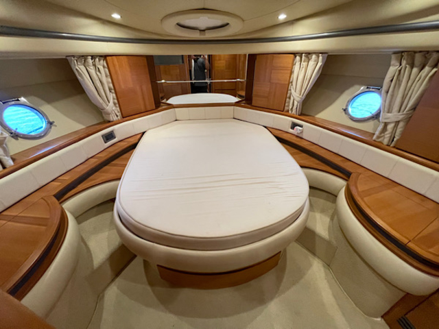 �N���[�U�[�X�e�C�����K_�g���\�[���}�����V���b�v