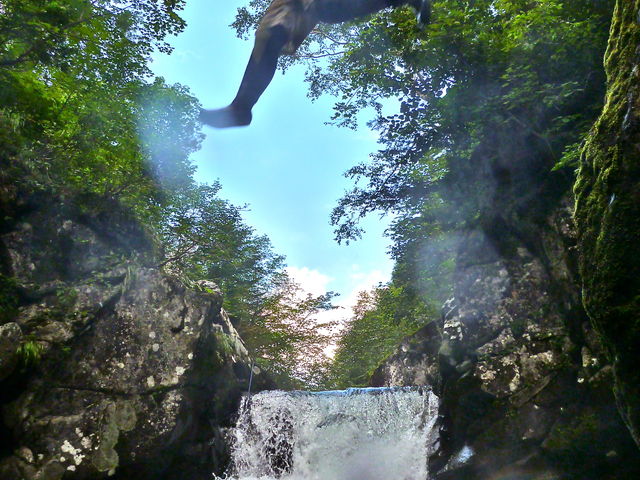 �x�ǖ�A�E�g�h�A�N���u�u�ӂ�ځv