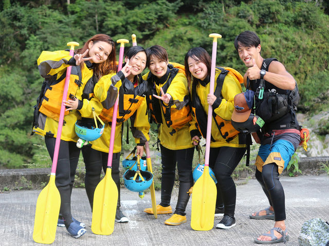 1���ꏏ�ɉ߂����K�C�h�B���S�͂ŗV�т܂��I_RioBRAVO!