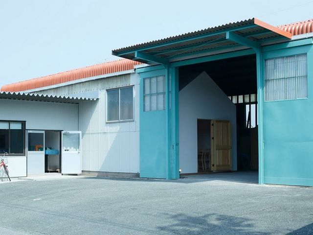 ��������ɒ��ԏ�����p�ӂ��Ă���܂��B
�ڂ̑O�����Ȃ̂ŉJ�̓������S���Ă����X���������܂��B_�s�n�j�n�m�`�l�d�@�r�s�n�q�d