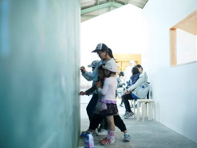 �L�b�`���X�^���h�̉��ɂ͑傫�ȍ�����
���q���񓯎m�A�����ɂ��F�B�ɂȂ��āA���G�������y����ł��܂��B��l���������Ė����ɂȂ鎖����_�s�n�j�n�m�`�l�d�@�r�s�n�q�d