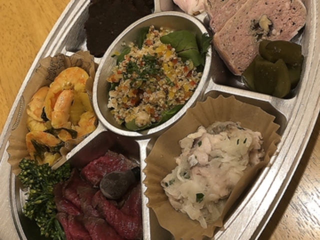 rXg IWF Bistro Auger̎ʐ^1