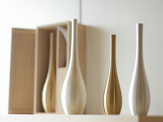 磨きの美しさを活かした「そろり」。スタイリッシュなデザインはどんなお部屋にも似合います。_株式会社 能作