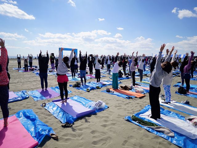 ���T���r�[�`�Ń��K�C�x���g���J�Â��܂���_���C�����K�X�^�W�I