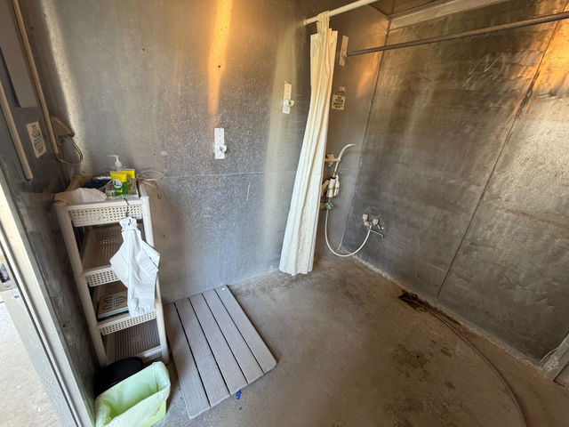 �V�����[���[�����L�X
�h���C���[��A���j�e�B�[�L��_���x���e�_�C�r���O�T�[�r�X���ƂԓX