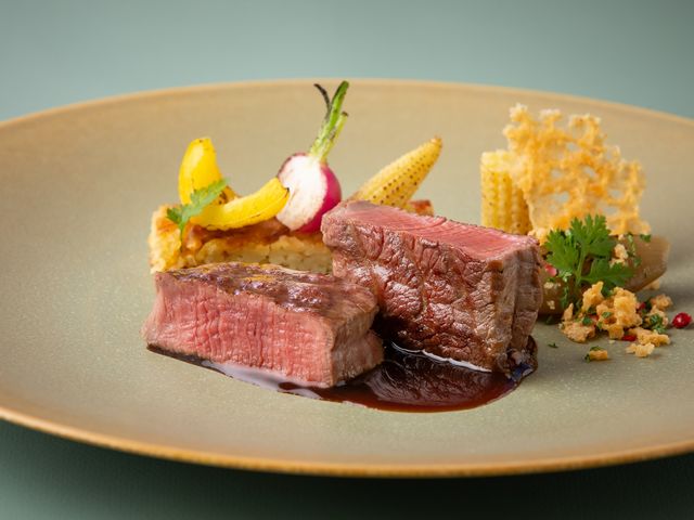 �y���Ẵv���t�B�N�X�����`�R�[�X�z���t�B�����̃O����_�󑐓����z�e���@SEASON'S�@RESTAURANT�@��V��