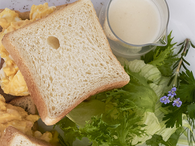 �x�m�R���C�i���[