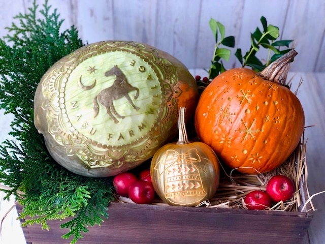 �G�߂ɉ������f�ނ���葵���Ă��܂��B�H�̓J�{�`���Ńn���E�B���̃����^���Â�����ł��܂���I_���[���h�J�[�r���O