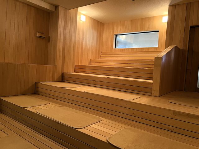 ^[TEi(I[gEE)_̓ F̕lX