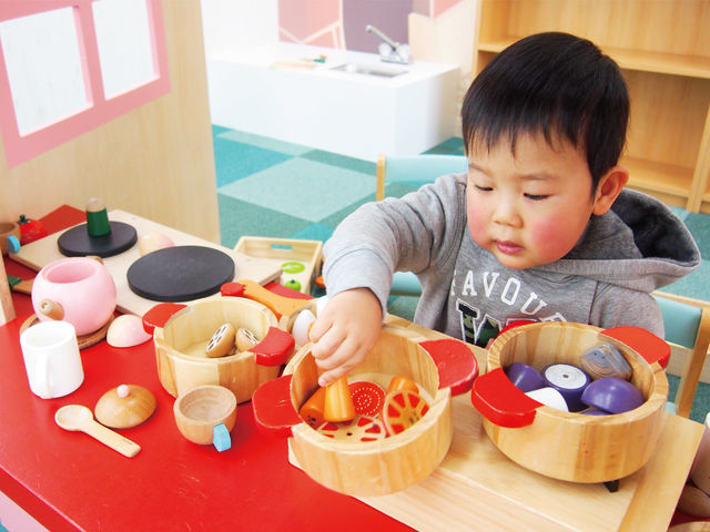 ���܂܂��ƃR�[�i�[�F�I�V�����Ȃ��ƂƂ�������̊ߋ�Ɉ͂܂�āA�q�ǂ��B�͂������ɖ������c_�n�s�s�����h ���O�[�i���S�X