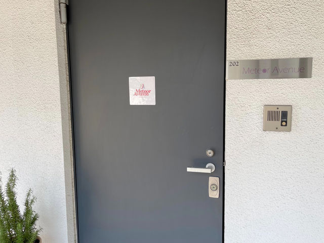 �T����������̊O��_���y������������� Meteor Avenue