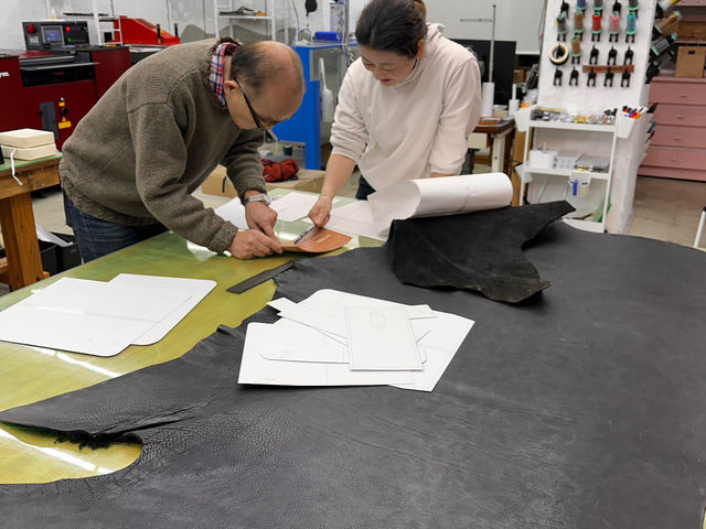 �v��I�сA���̐F�A����̐F�A������̒�����V�����_�[�̕��A���������߂Ă����܂��B
�厖�Ȃ͍̂���I
���S�����l���Ď����̃u�����h�ɂ���̂�OK_heXion