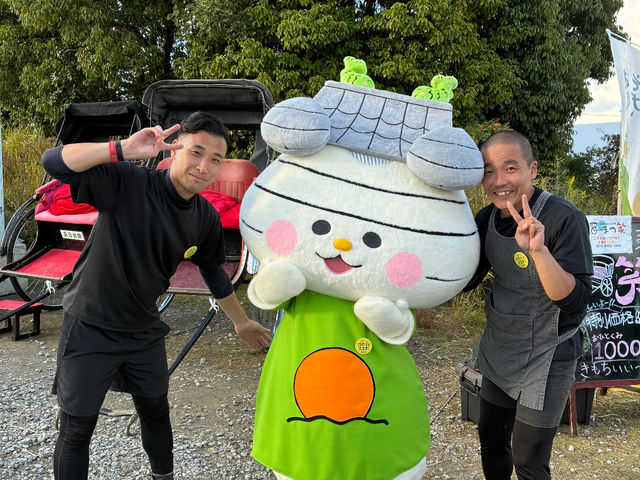 ���̓s�𑖂�l�͎ԁu�܂΁v