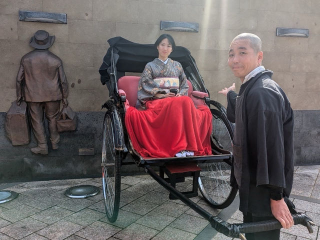 ���̓s�𑖂�l�͎ԁu�܂΁v