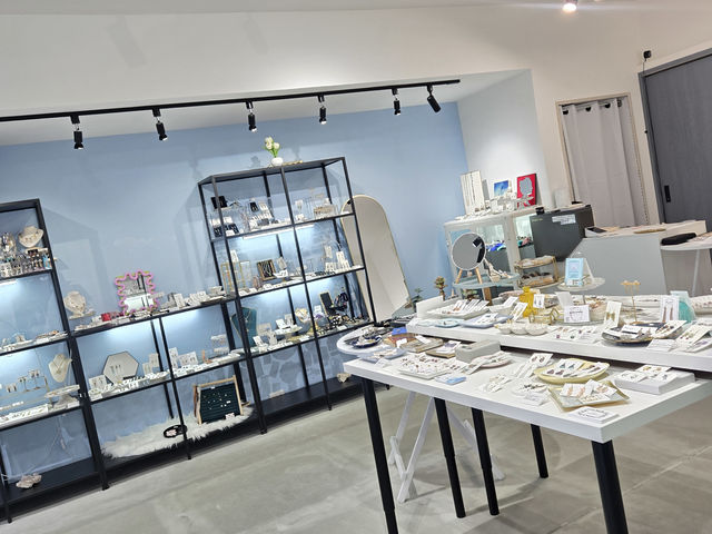 mei select stone �n���h���C�h�V���b�v�̎ʐ^1