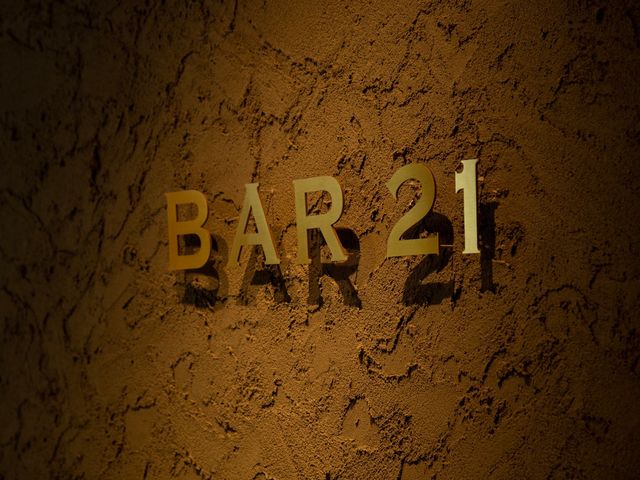 BAR21