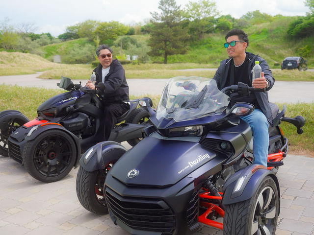 RENTAL TRIKE DAZZLING