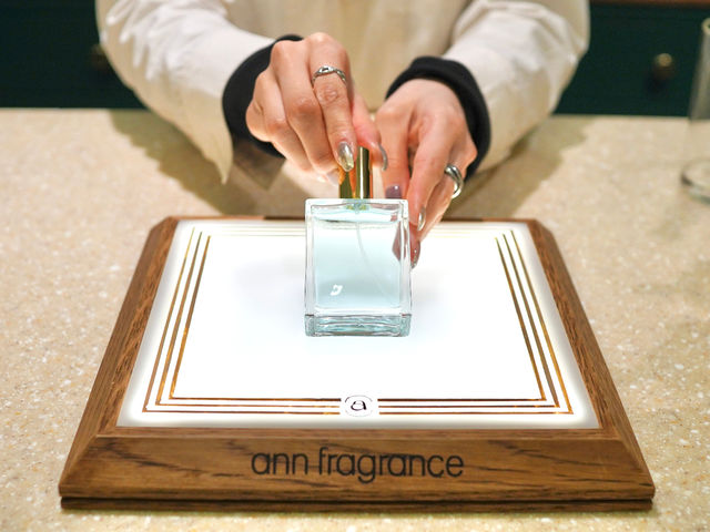 ann fragrance�󑐃A�g���G
