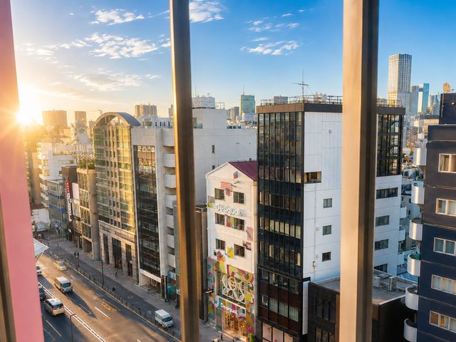 �J���I�Ȓ��]_HARAJUKU ART STUDIO
