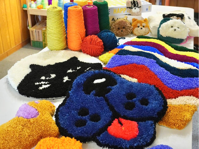 Tufting studio ���ӂ��ӂ̎ʐ^1