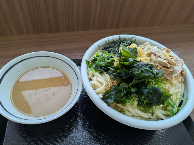 �ۋT���ˁ@�C�I�����[���M�c�X�̎ʐ^1