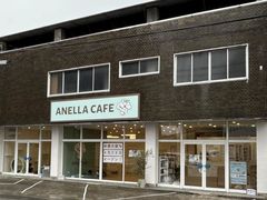 ANELLA CAFE �򕌓y��X�̎ʐ^