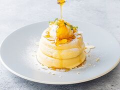 Cafe&Gelateria HoneyB ハニービーの写真1