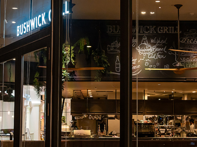 BUSHWICK GRILL �������ܐV�s�S�X�̎ʐ^1