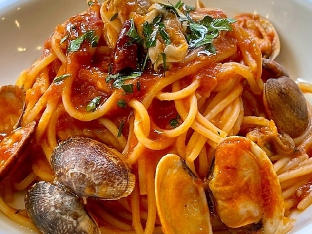 �O�����G�g�i �ɐ����ؒ��X�̎ʐ^1