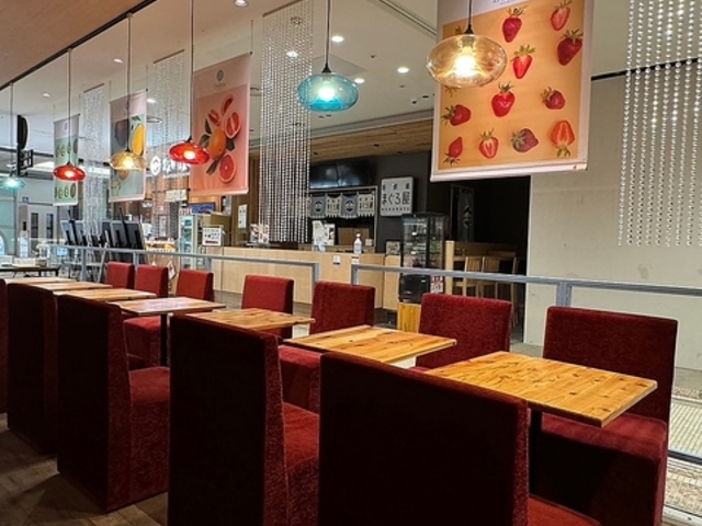 �^���g&�J�t�F �f���X LINKS UMEDA�X�̎ʐ^1