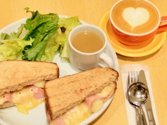 Komu's Bakery RY x[J[̎ʐ^1