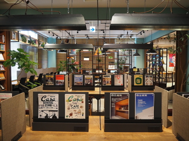 SHARE LOUNGE TSUTAYA VX̎ʐ^1