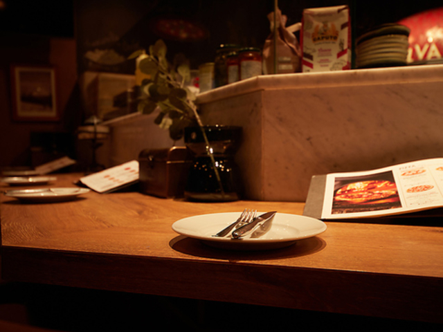 �T�����@�g�[�� �N�I�� SALVATORE CUOMO &BAR �O�������̎ʐ^1