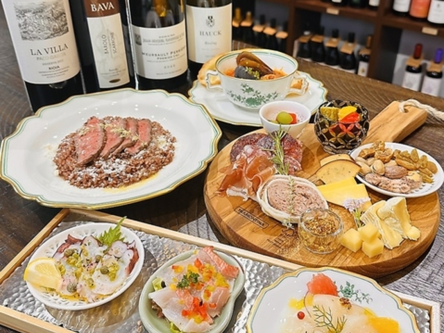 Cave des ARTIVEURS �L���[�u�f�U���e�B�o�[�̎ʐ^1
