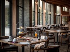 カフェ&ランチ 湖畔の風 白樺リゾート池の平ホテルの写真1