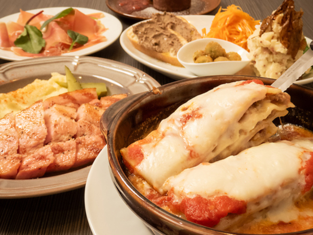 Dining bar yeet _CjOo[C[c̎ʐ^1