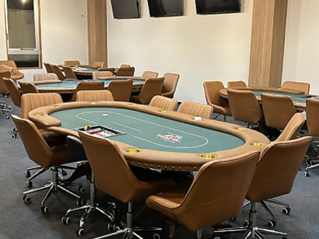 ����񂯂�|�[�J�[����쑐�ÓX�̎ʐ^1