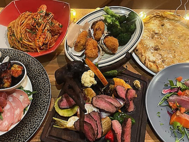 HUG THE KITCHEN&WINE �n�O�U�L�b�`���A���h���C���̎ʐ^1