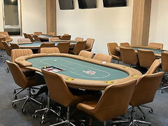 ����񂯂�|�[�J�[����쑐�ÓX�̎ʐ^1