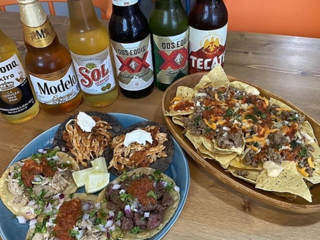 Lunch&CafeBar Yadorigi ���h���M�̎ʐ^1