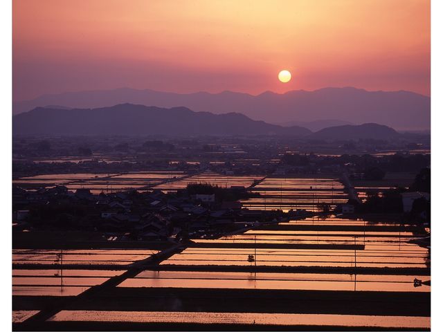 �N���t�B�[���Γ�