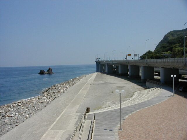 ���̉w�@�u�e�s�m�s�A�p�[�N�v