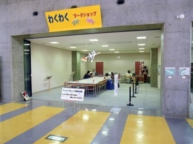 �T�C�G���X���[���h