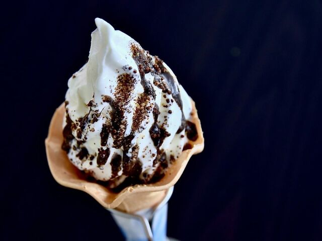 ���̉w���i�X�J�C�j�h�[���_��