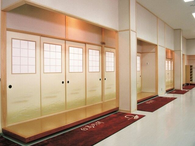 ���̗� �����Z����Ƃ�i�R�؉��O���[�v�j