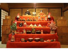 �k�O�D��̊ىE�߉Ɓ@�ЂȐl�`�W�̎ʐ^1