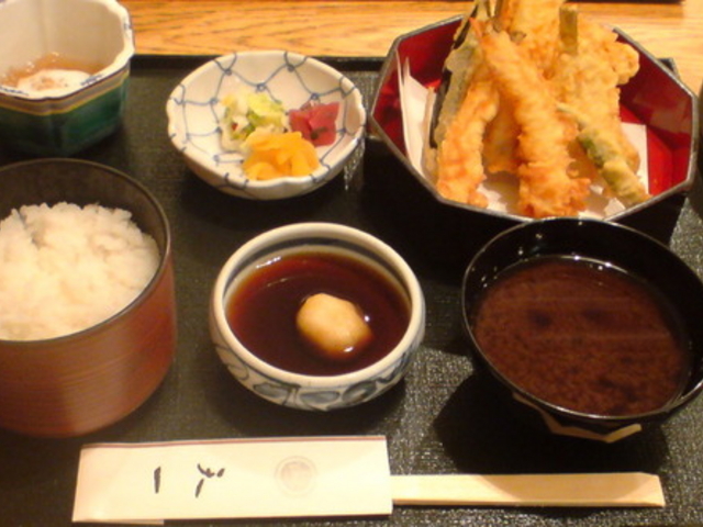 Cݒʂ肳̋V rܓX̓eʐ^1